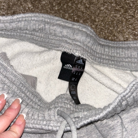 Adidas cotton shorts color grey - Picture 5 of 9